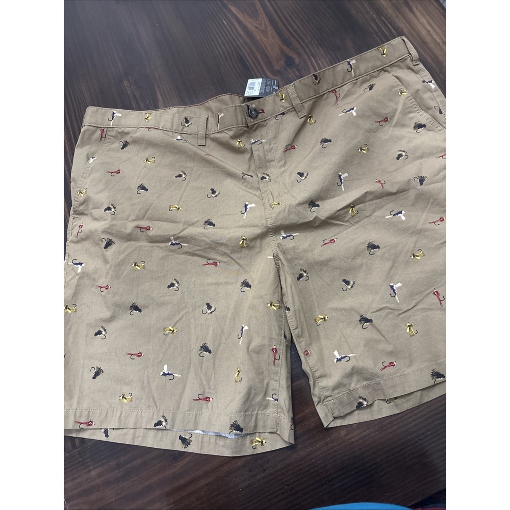 Eddie Bauer Shorts Mens Sz 46 Beige Camano Chino Fly Fishing Print Casual Summer